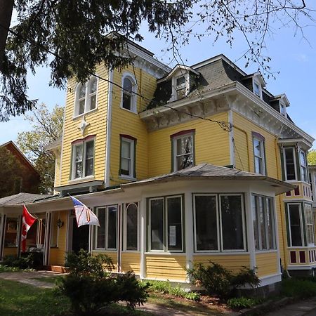 Pangea House Gananoque Exterior foto