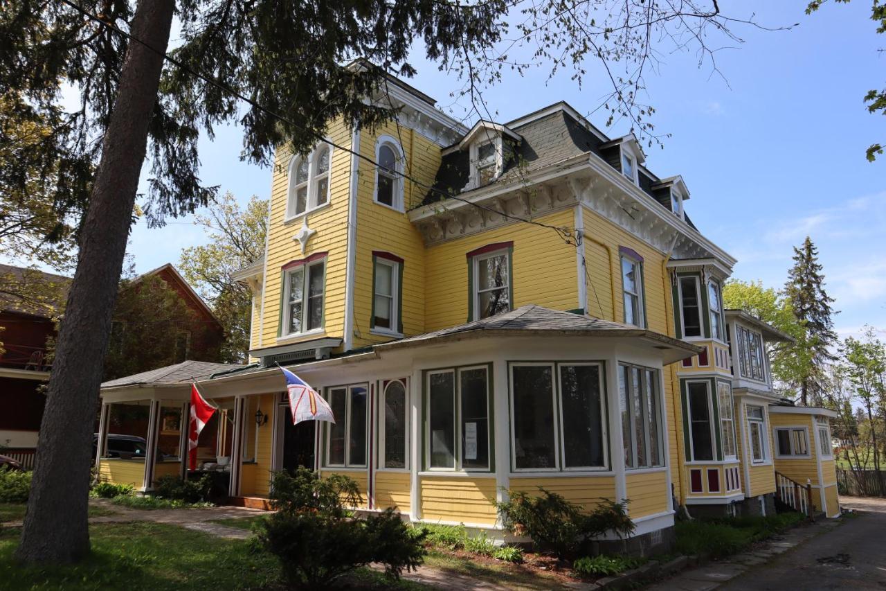 Pangea House Gananoque Exterior foto